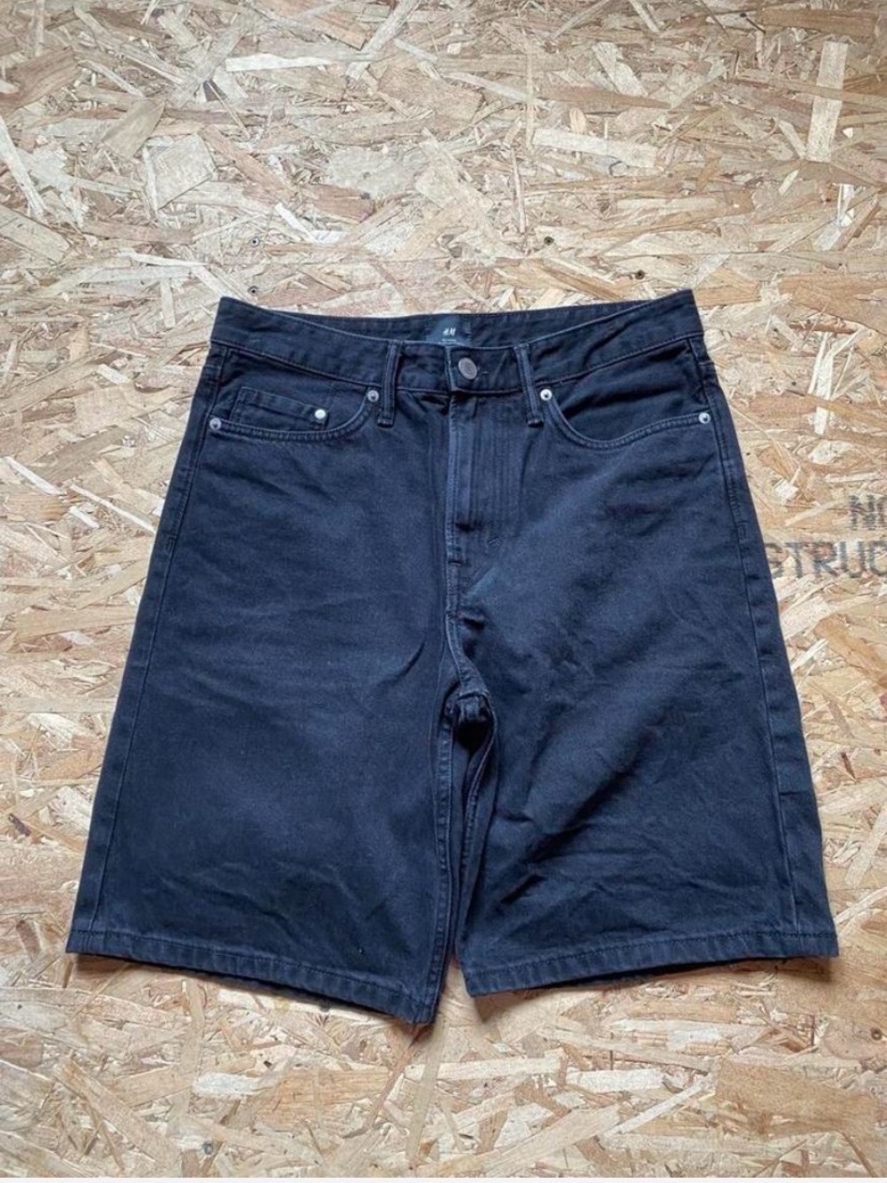 Men's H&M Black Denim Shorts - Classic Five-Pocket Relaxed Fit